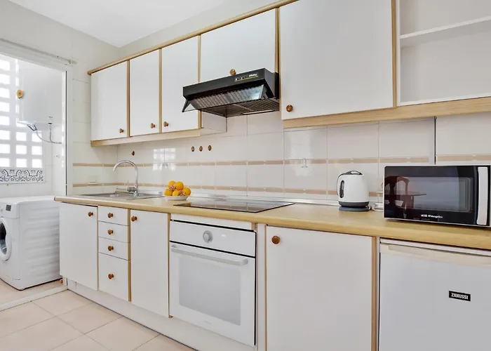 Imperial Puerto 2 3F By Ivi Real Estate